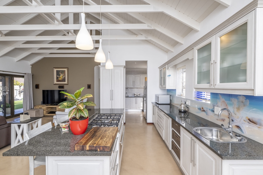 3 Bedroom Property for Sale in Protea Heights Western Cape